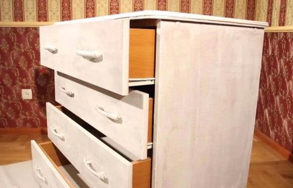 Как перекрасить шкаф в другой цвет в домашних условиях: подробности этапов работы