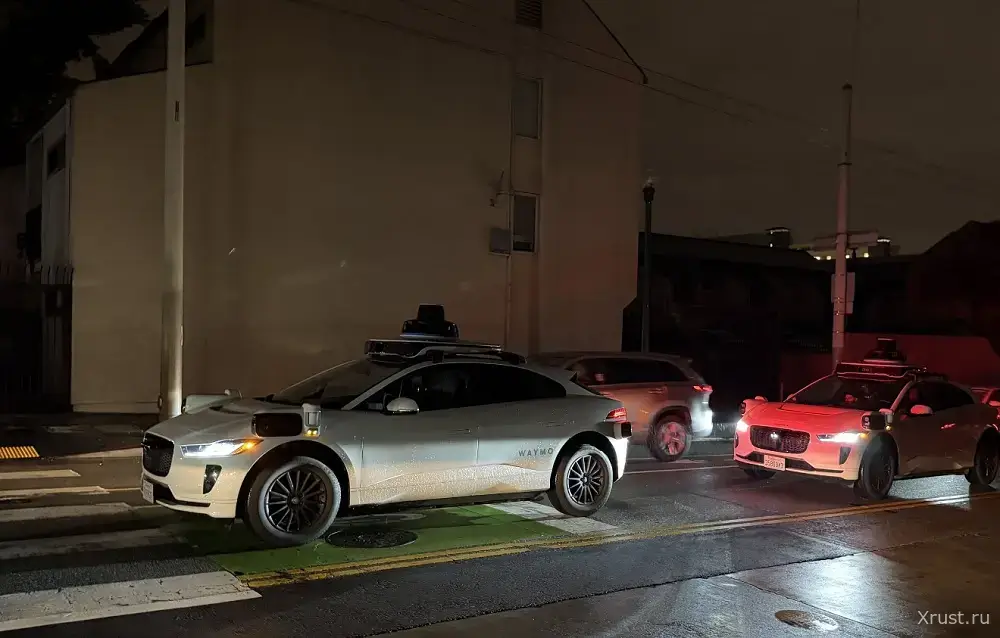 Driverless cars in San Francisco stopped during a power outage