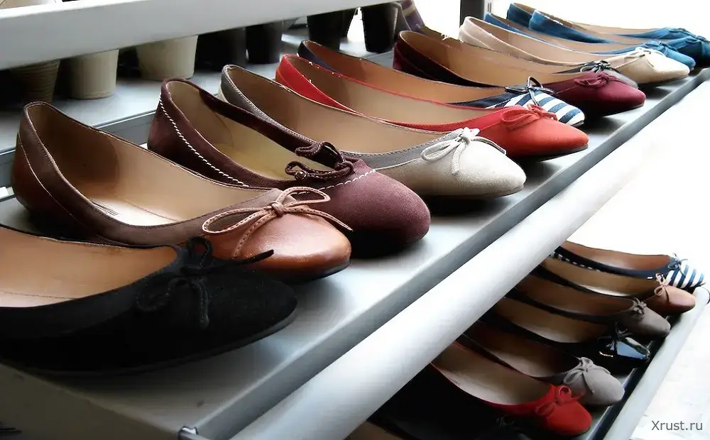 Shoes: burgundy ballet flats — main fashion accent 2026 Shoes: burgundy ballet flats — main fashion accent 2026